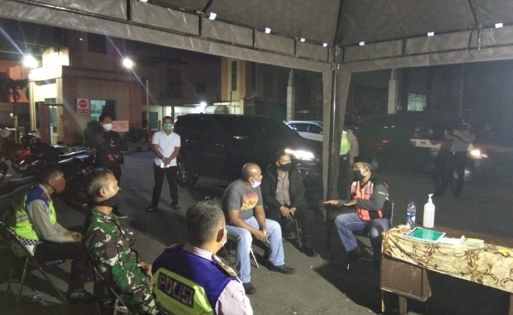 Berlakunya PSBB Di Kota Tangerang Polsek Batu Ceper mengelar ‘’Operasi Cipkon’’ Monitoring / Himbau Mobilitas Warga Masyarakat Yang Beraktifitas Di Malam Hari Untuk Cegah Corona