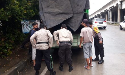 Cegah Pemudik Masuk Ke Dalam Tol, Ka Pospam Green Lake Laksanakan Pemeriksaan