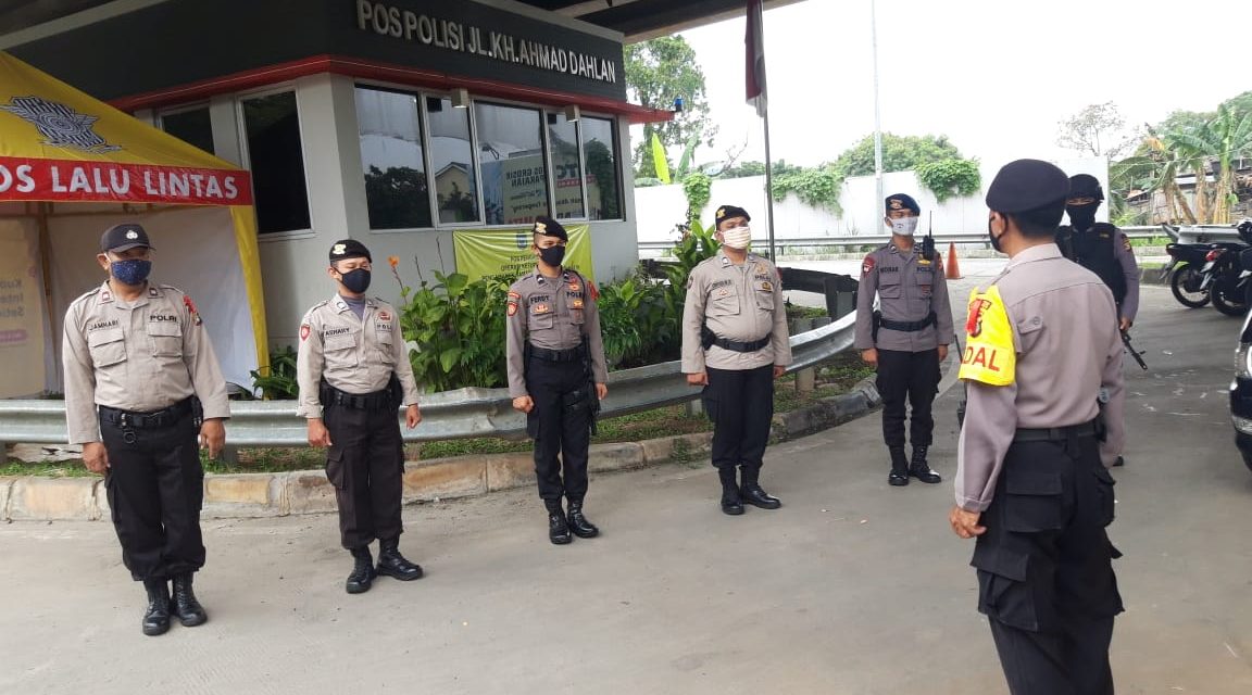 Cegah Warga Mudik Polsek Cipondoh Lakukan Pemeriksaan Kendaraan