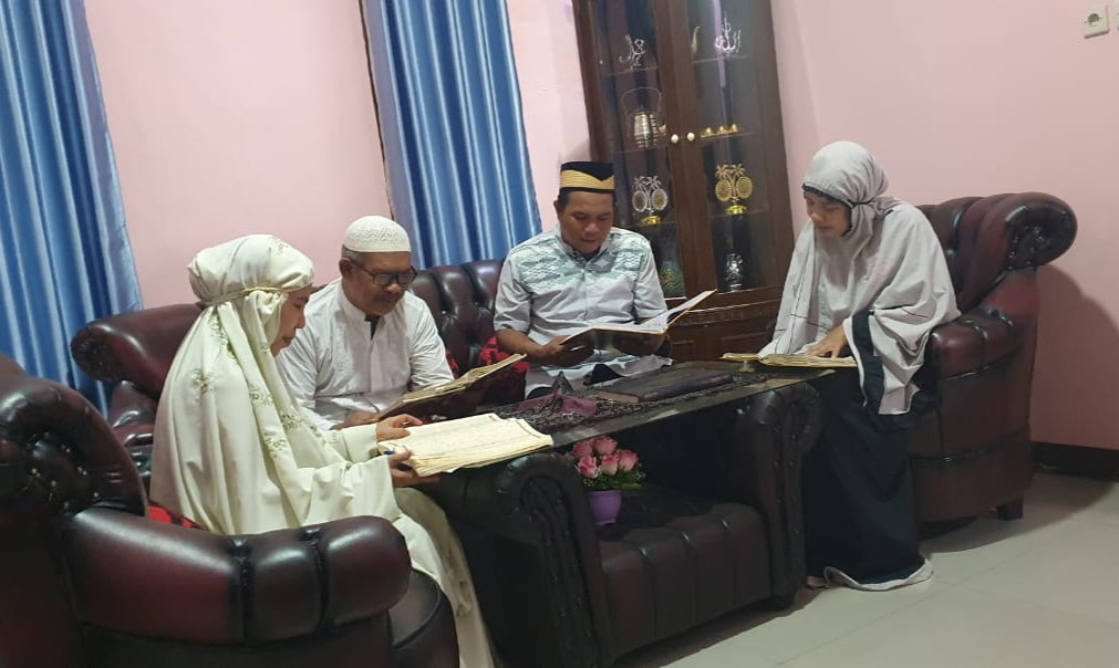 Dzikir dan Doa Bersama Peringatan Malam Nuzurul Quran 1441 H (2020) Para Personil Polsek Cipondoh