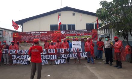 Bhabinkamtibmas AIPTU Suharno Saksikan Berikan Himbauan Kamtibmas di saat Peringatan Hari Buruh Sedunia di PT. Sutra Indah Utama