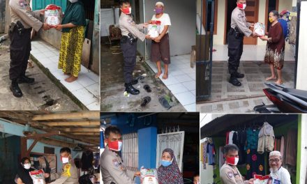 Baksos penyaluran beras.Dalam Rangka HUT BHAYANGKARA KE 74 di Kel. Petir, Cipondoh