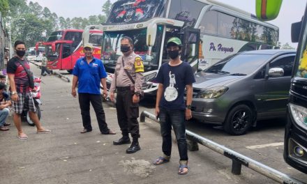 Polsek Cipondoh Pantau Para Penumpang di Terminal Poris Plawad, Cipondoh