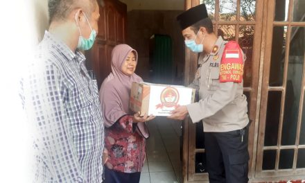 Sambut HUT Bhayangkara ke 74, Kapolsek Cipondoh Laksanakan Anjangsana ke Rumah Warakawuri Alm. AIPTU ABDUL HAMID Mantan Personil Polsek Cipondoh