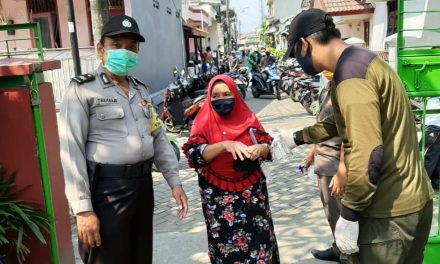 Pemberian Bansos dari Prov. Banten Bagi Warga Kel. Kunciran Indah Kec. Pinang Kota Tangerang