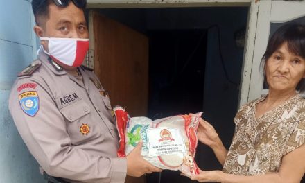 Baksos Penyaluran Beras Sambut HUT BHAYANGKARA KE 74 di Kel. Sudimara Pinang