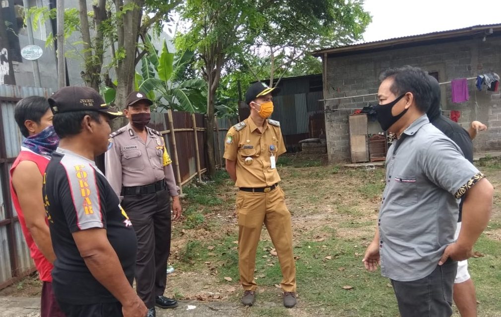 Bhabinkamtibmas Dan Lurah Kunciran Indah  Sambangi Tokoh Masyarakat di Kp. Poncol