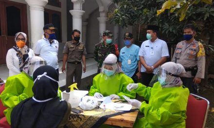 Tiga Pilar Kel. Petir, Kec. Cipondoh, Kota Tangerang Gelar Rafid Test di Pasar Rubuh