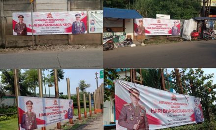 Pemasangan Banner Jelang Hari Bhayangkara Ke-74 Di Jl. MH. Thamrin Km. 7 Kel. Panunggangan, Pinang