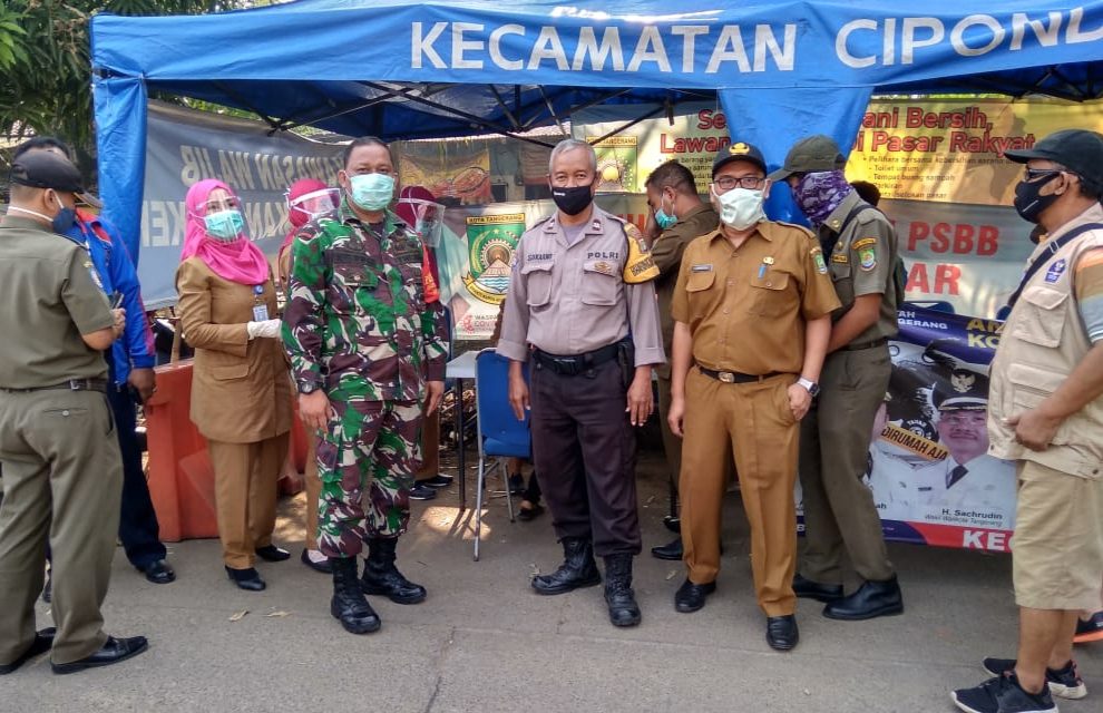 Tiga Pilar Kec. Cipondoh Laksanakan Penertiban Dan Penindakan Penerapan PSBB di Cipondoh Kota Tangerang