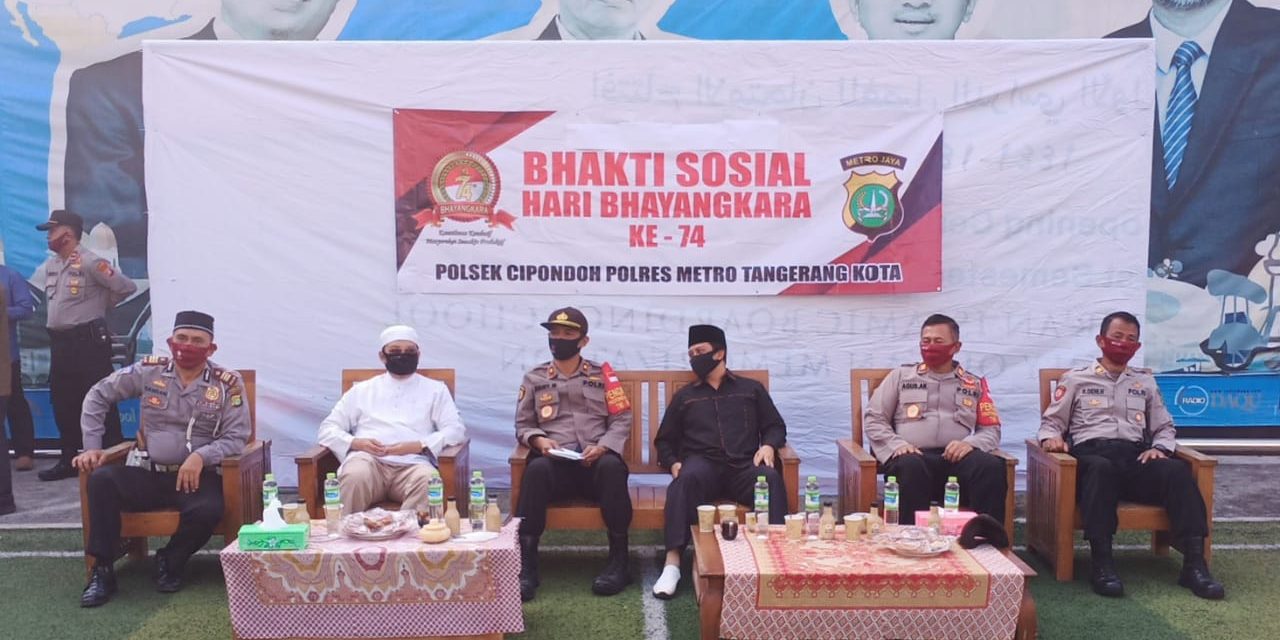 Kapolsek Cipondoh Bersama Ustadz Yusup Mansur Gelar Baksos Serentak Dalam Rangka HUT Bhayangkara Ke-74 di Ponpes Darul Quran