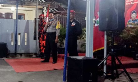 Bhabinkamtibmas Polsek Cipondoh Kel Kunciran Indah, Aiptu T. Raharjo Melaksanakan Pemantauan dan Pengamanan  Pemilihan Ketua Ranting (PP) Kel. Kunciran Indah.