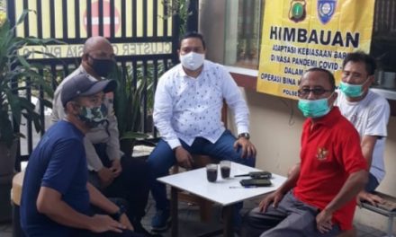 Bhabinkamtibmas Polsek Cipondoh Kel. Cipete Sambangi Warga dan Tokoh Di Perumahan Cluster Grassia Banjar Wijaya