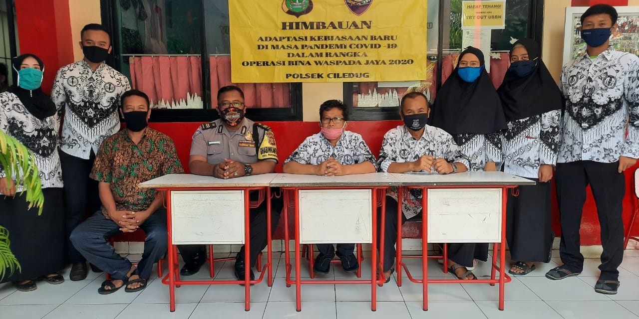 BHABINKAMTIBMAS KARANG MULYA AIPTU DEDIH SAMBANG WARGA SERTA MEMBERI IMBAUAN