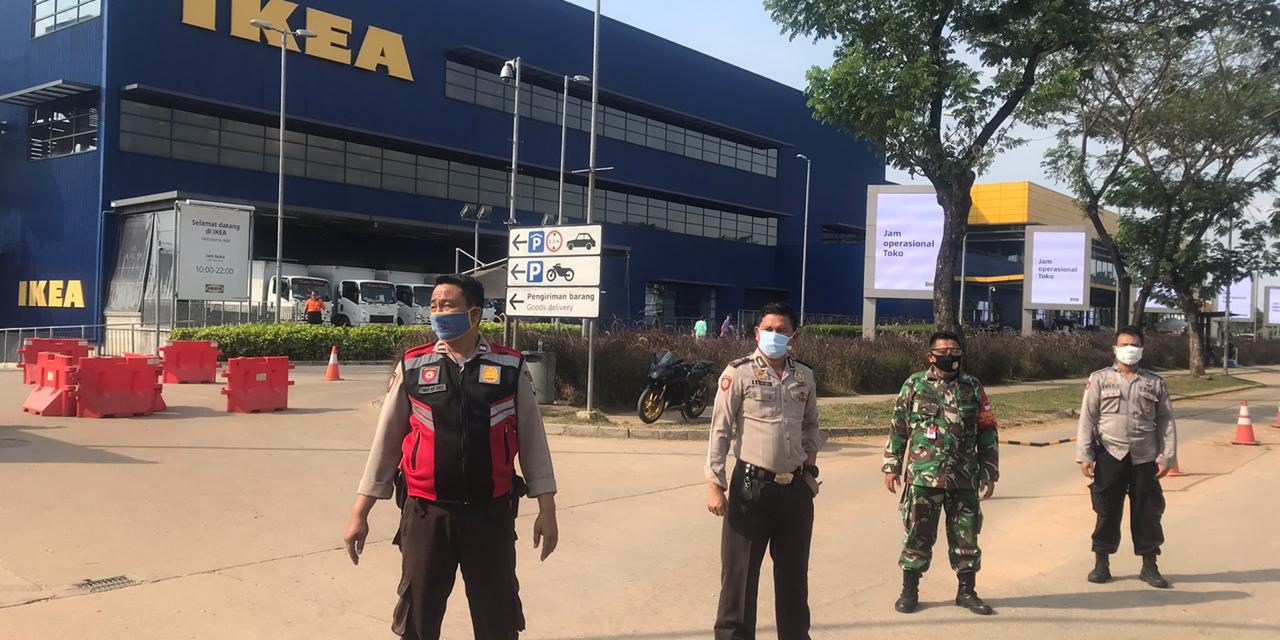 Patroli Unit Sabhara Polsek Cipondoh Beri Himbauan Adaptasi Baru Produktif dan Aman Covid-19 Di IKEA Alam Sutera