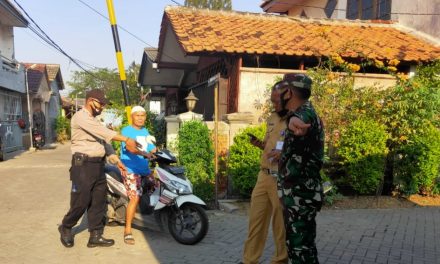 Tiga Pilar Kel. Ketapang Kec. Cipondoh Gelar Operasi Aman Covid-19 Dan Penegakan Disiplin PSBB Kota Tangerang