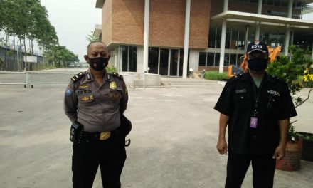 POLSEK NEGLASARI GIAT SAMBANG SATPAM DAN SEKALIGUS MENGHIMBAU TETAP MEMATUHI PROTOKOL KESEHATAN