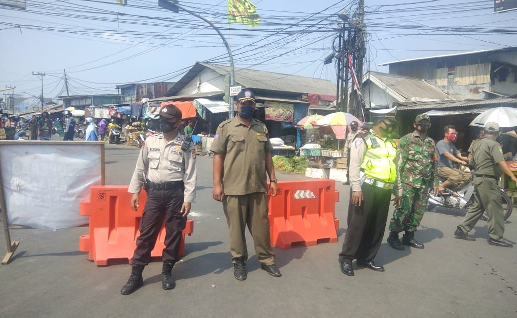 Polsek Cipondoh Dan 3 Pilar Gelar Ops Yustisi Mobile Dan Penegakan Disiplin Prokes Di Pasar Bengkok, Sudimara Pinang