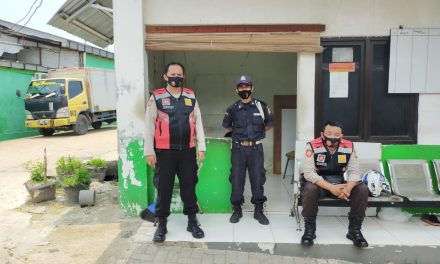 Unit Samapta Polsek Cipondoh Gelar Cipkon Antisipasi 3C Dan Himbauan Covid-19 Di Pergudangan Kel. Kenanga, Cipondoh