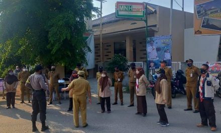 Operasi Aman Bersama dan Penindakan Kepada Warga Yang Abaikan Protokol Kesehatan Dengan Menegur Masyarakat yang tidak pakai masker Saat Beraktifitas diluar rumah