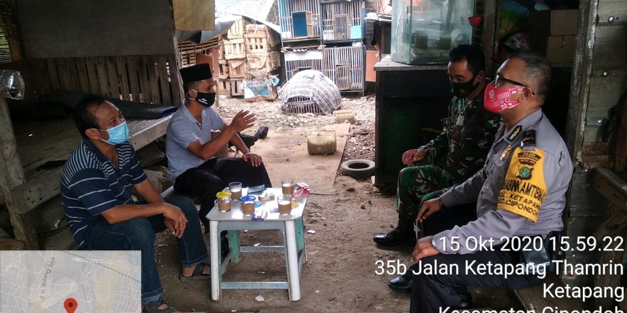 Sosialisasi Prokes 3M Oleh Bhabinkamtibmas Beserta Babinsa Kel. Ketapang Kepada Warga RT 02/03 Kel. Ketapang, Cipondoh