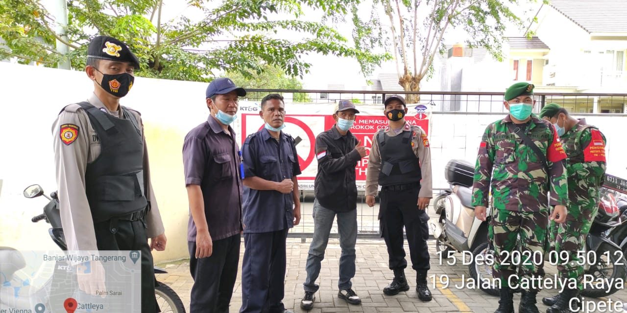 Personil Gabungan Polsek Cipondoh Dan Kodim 0506/Tgr Lakukan Pengamanan Aksi Unras Di Gudang Perusahaan Rokok Esse RT&G Kel. Cipete