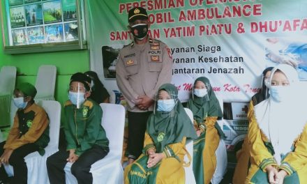 Jajaran Polsek Cipondoh Bagikan Santunan Anak Yatim dan Duapa serta Resmikan Mobil Ambulance Yayasan Pakem Bumi Indonesia di Kel. Pinang