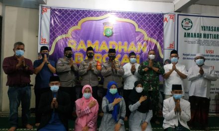 Ramadhan Barokah, Baksos Polsek Cipondoh Berbagi di Bulan Suci Ramadhan 1442 H Dengan Duafa, Anak Yatim