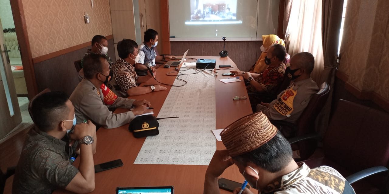 Jelang Idul Fitri 1442 H, Polsek Cipondoh Bersama Tiga Pilar Gelar Rapat Koordinasi Kewilayahan Secara Virtual (Zoom Meeting)