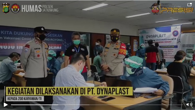 Kapolsek Jatiuwung Kompol Dimas Aditya, ST, SIK Mengadakan Peninjauan Dan Pengamanan Kegiatan Vaksinasi Gotong Royong Di PT. Dynaplast Kec. Jatiuwung Kota Tangerang