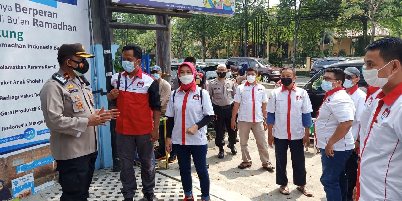 Kapolsek Cipondoh Sosialisasi Kamtibmas dan Prokes Pada Santunan Anak Yatim oleh Serikat Buruh