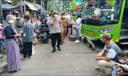 Kapolsek Cipondoh Rapat Koordinasi 3 Pilar Dengan Kepala Terminal Bus Poris Plawad, Monitoring Pemudik Serta Himbauan Prokes