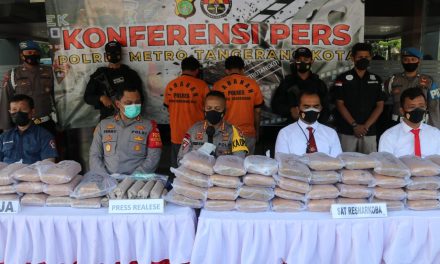 KONFERENSI PERS UNGKAP KASUS TINDAK PIDANA NARKOTIKA JENIS GANJA SEBERAT 64 KILOGRAM JARINGAN SUMATERA – JAKARTA