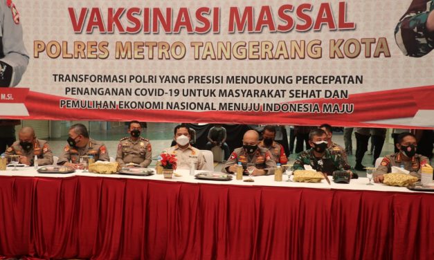 Serentak se-Indonesia, 1.216 Dosis Vaksin Disuntik Polisi di Mall Balekota Tangerang