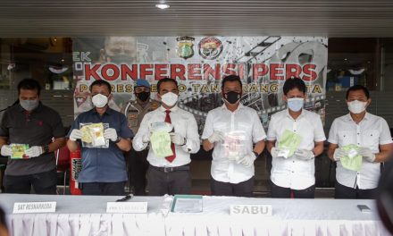 KONFERENSI PERS PENGUNGKAPAN TINDAK PIDANA NARKOTIKA JENIS SABU SEBERAT 924,72 GRAM JARINGAN LAPAS