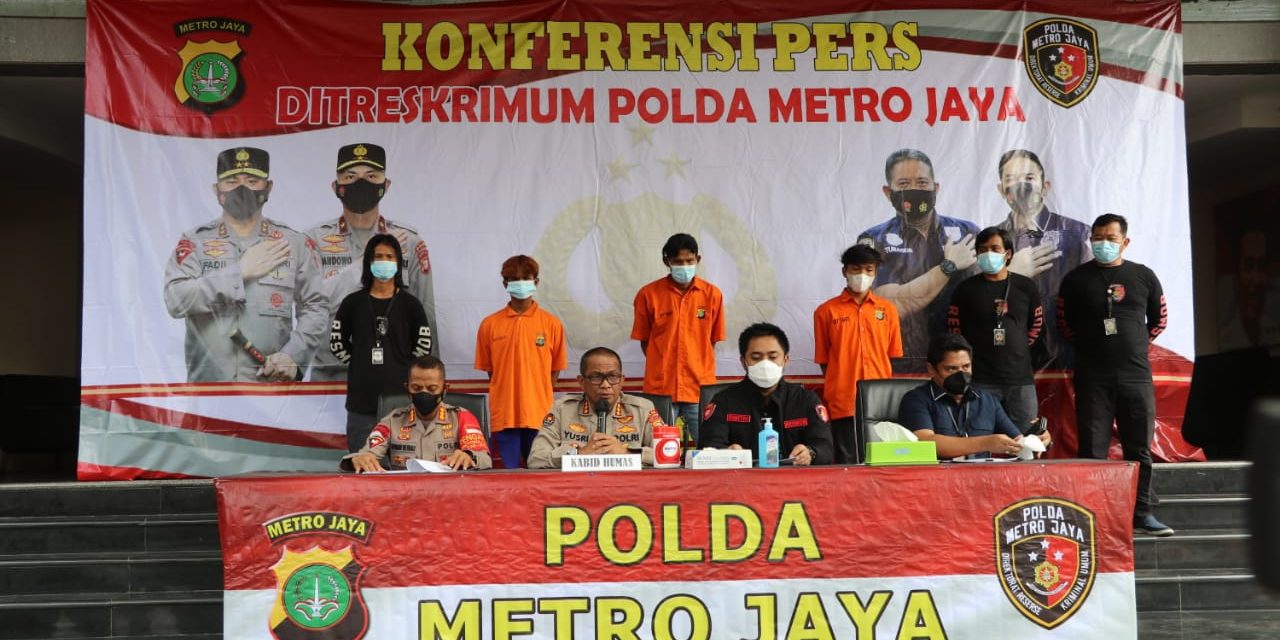 Subdit 3 Resmob Ditreskrimum Polda Metro Jaya telah berhasil melakukan pengungkapan dan penangkapan terhadap pelaku Tindak Pidana Pembunuhan dan atau Kekerasan Dengan Tenaga Bersama- Sama Di Muka Umum Terhadap Orang dan atau Pencurian,