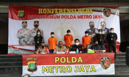 Subdit 3 Resmob Ditreskrimum Polda Metro Jaya telah berhasil melakukan pengungkapan dan penangkapan terhadap pelaku Tindak Pidana Pembunuhan dan atau Kekerasan Dengan Tenaga Bersama- Sama Di Muka Umum Terhadap Orang dan atau Pencurian,