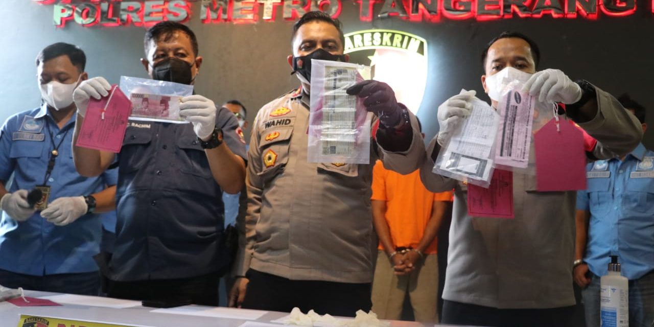 Konferensi Pers Tindak Pidana Pencurian Dengan Kekerasan Di Wilayah Benda Kota Tangerang