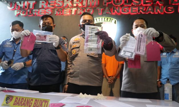 Konferensi Pers Tindak Pidana Pencurian Dengan Kekerasan Di Wilayah Benda Kota Tangerang