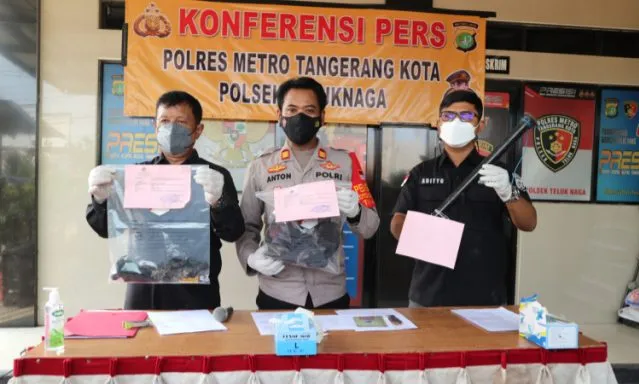 Konferensi Pers Penganiayaan Yang Mengakibatkan Korban Mengalami Luka Berat di Polsek Teluknaga