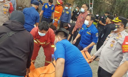 Polsek Cipondoh Evakuasi Tiga Orang Tewas Didalam Gorong-gorong Diduga Kecelakaan Kerja di Cipondoh