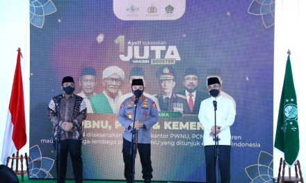 Tinjau Pelaksanaan 1 Juta Vaksinasi Booster, Kapolri Bicara Mudik Sehat dan Nyaman