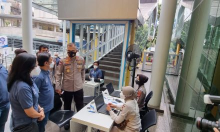 Direktorat Binmas Polda Metro Jaya Berkolaborasi Dengan PT Asuransi Astra Buana Gelar Percepatan Vaksinasi Capai 385 Orang Tervaksinasi